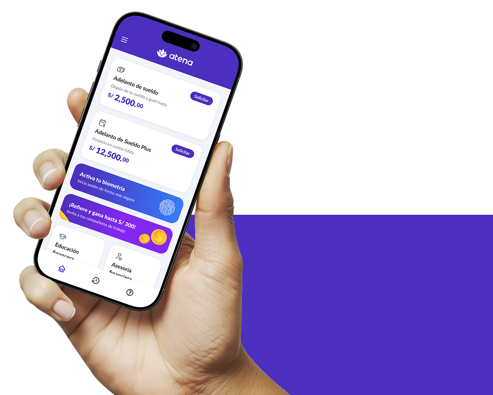 Colaborador usando la app de Atena